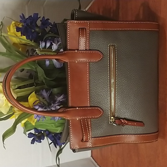 Dooney and Bourke satchel Bag - Picture 4 of 15